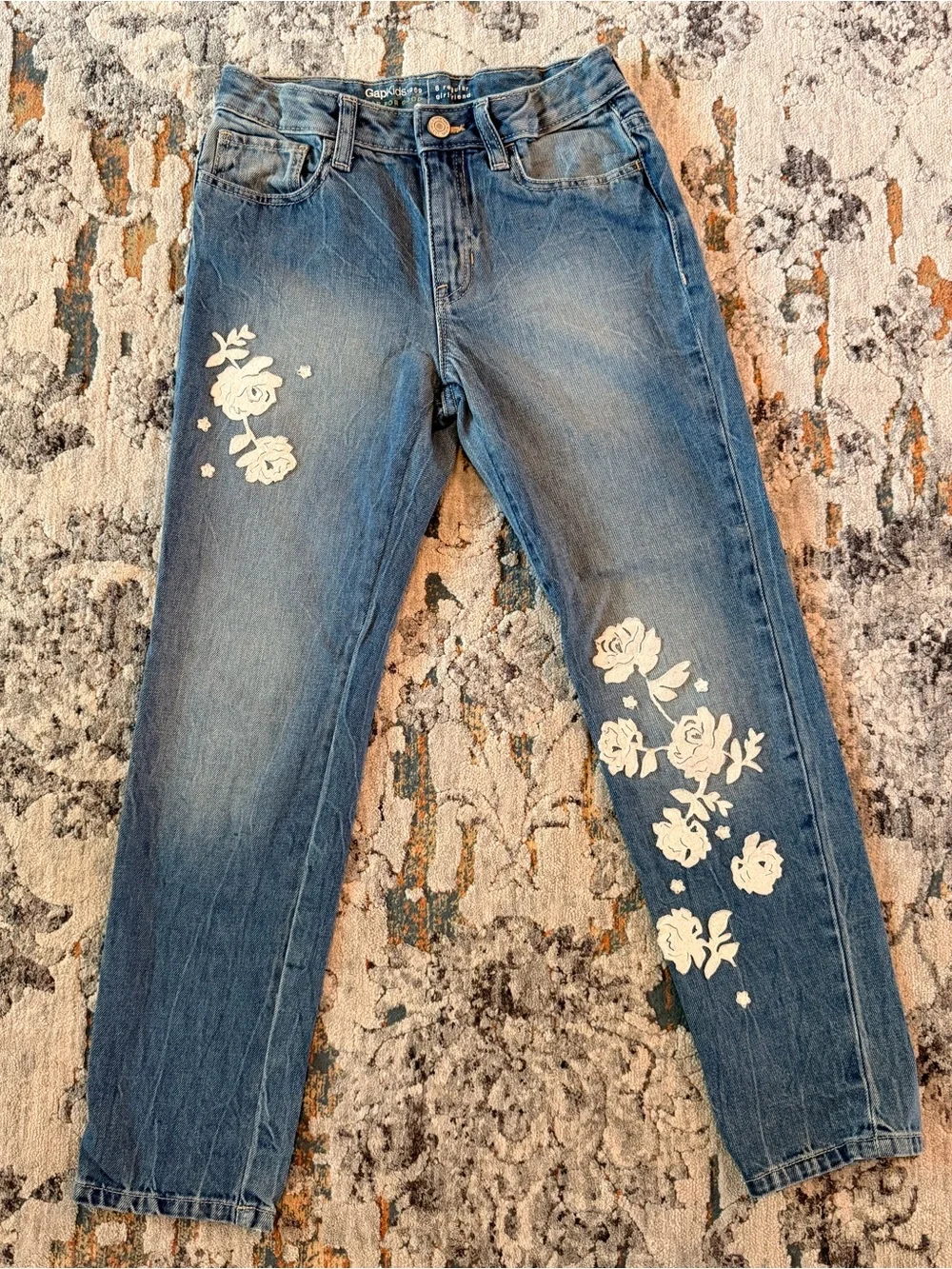 GAP Straight Leg Jeans with White Flower Appliqué Details